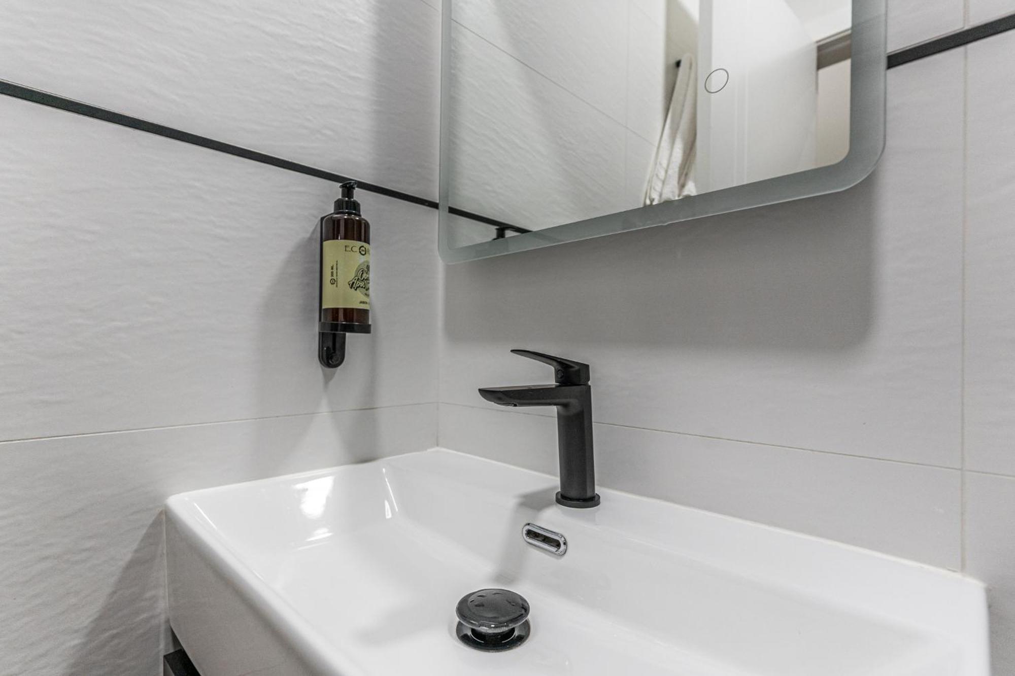 Vr Obregon Apartments Мадрид Екстериор снимка